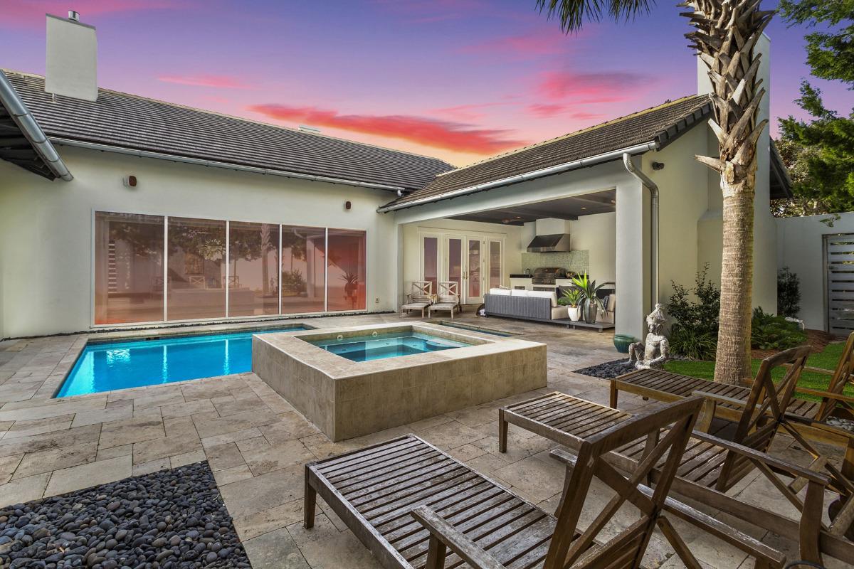 Destiny's Retreat Private Pool