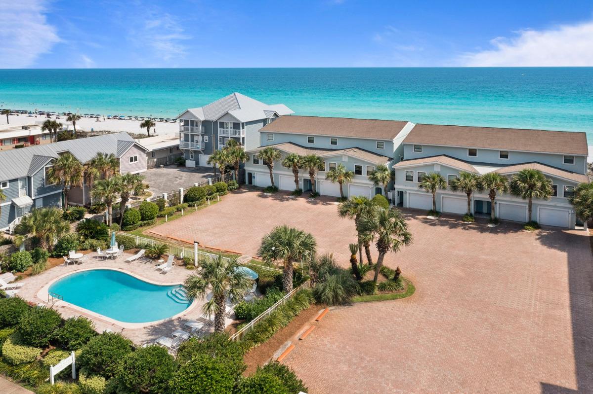 Townhomes at Crystal Beach 1 Destin