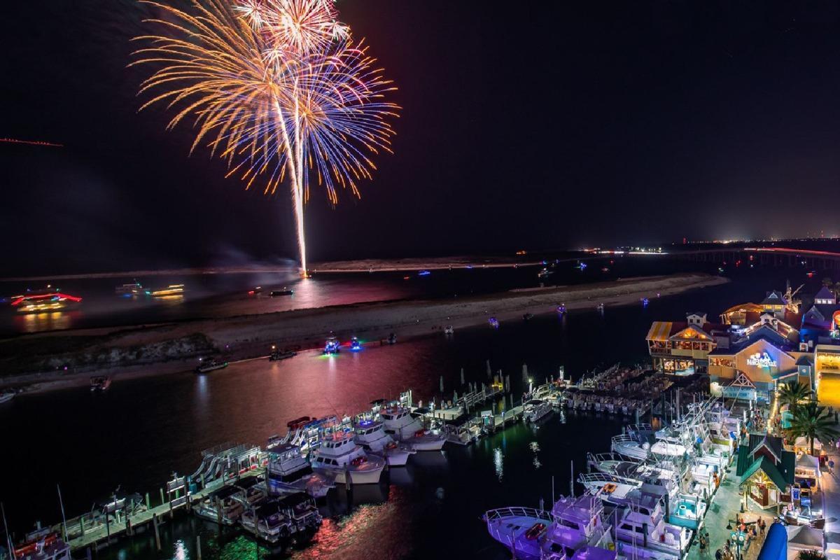 Grand Boulevard Farmer's Market