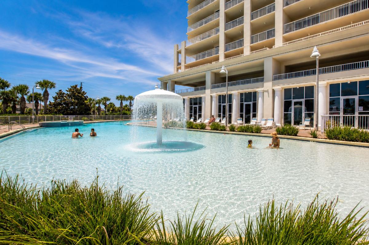 Ariel Dunes I Pool