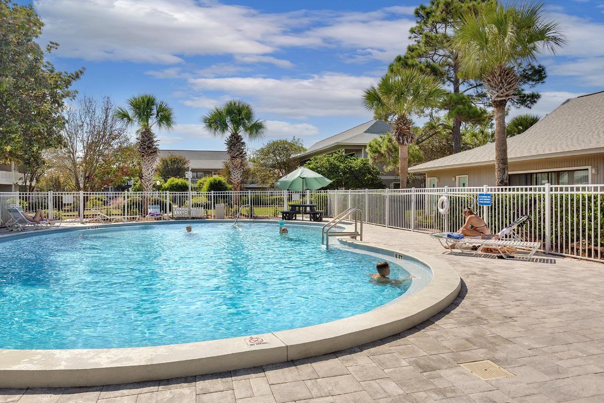 Beachwood Villas Heated Pool