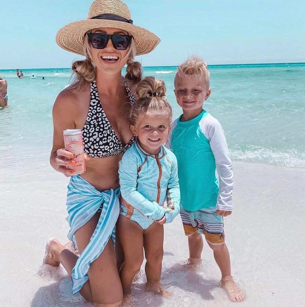 Hey Mama Wine on the Beach