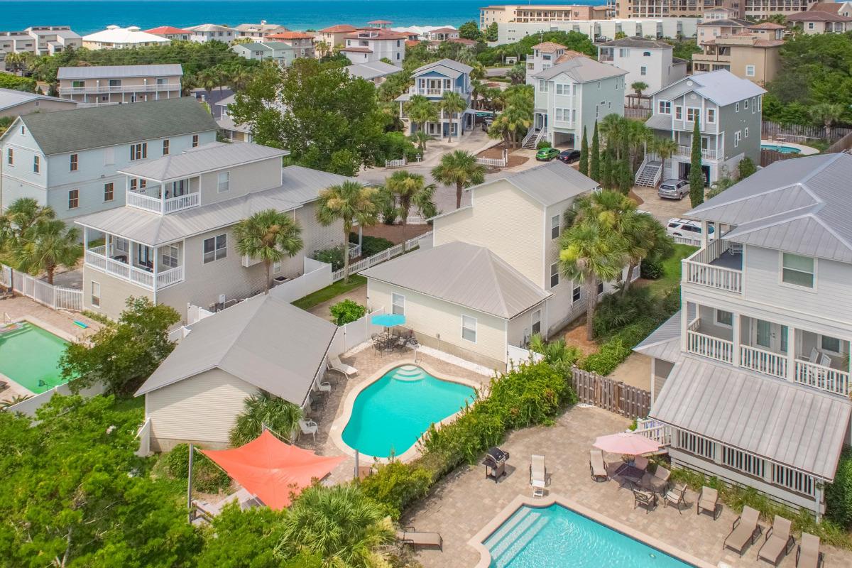 R and R 30A Vacation Home