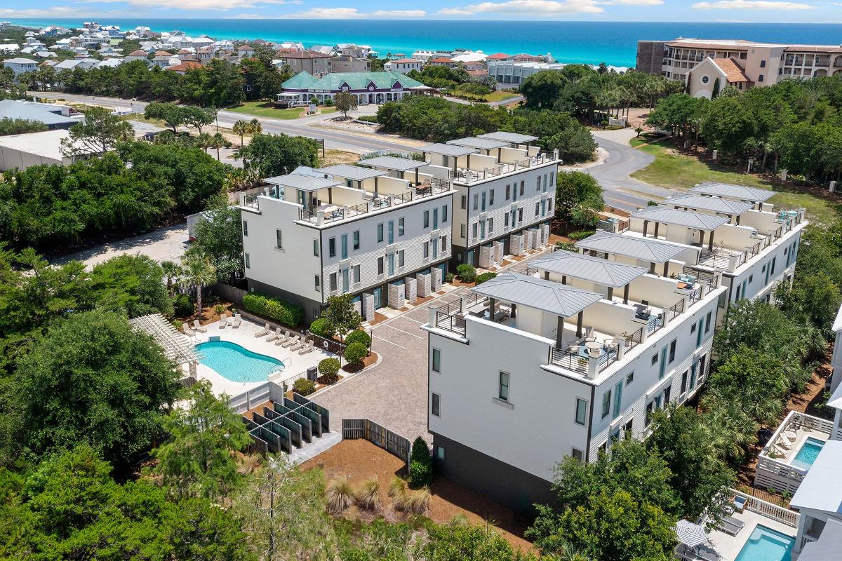 Thirty Blu Heated Pool